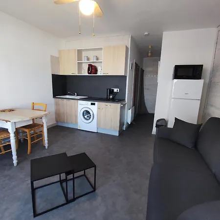 Renove, Terrasse Et Parking, A 500m De La - Fr-1-776-61 * Argeles-sur-Mer